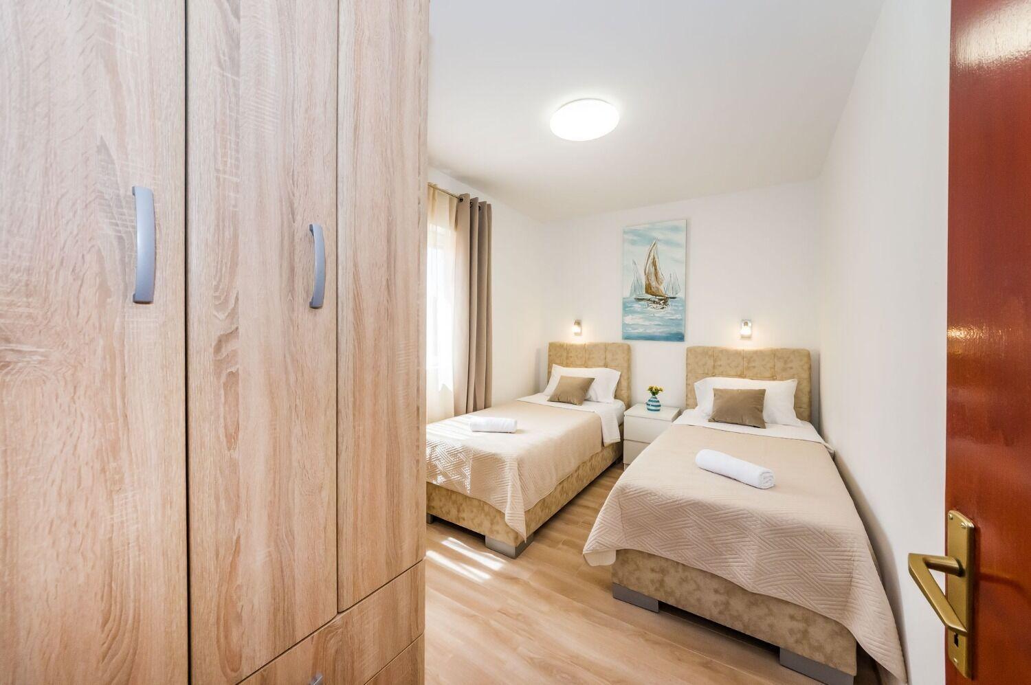Apartments Dreamy - Free Parking Nin Exterior photo